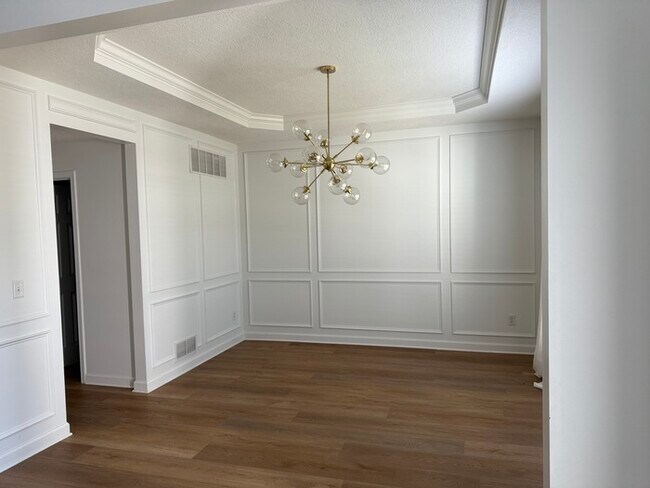 Building Photo - 5 bedroom, 5 bath home in Olentangy Schools!