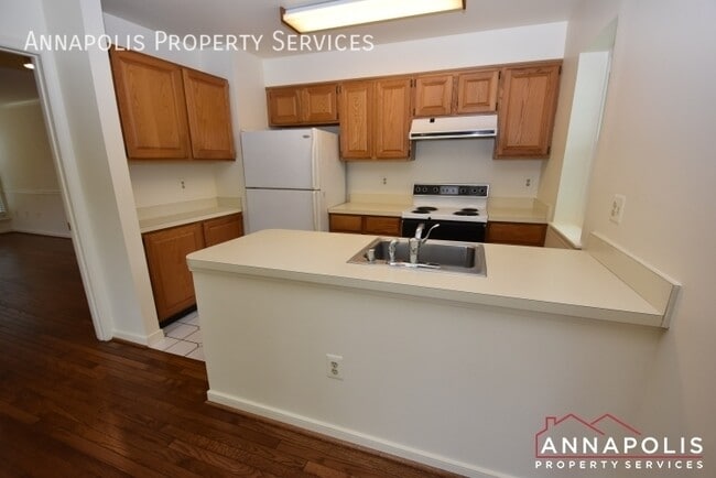 Building Photo - 21 Edgewood Green Ct