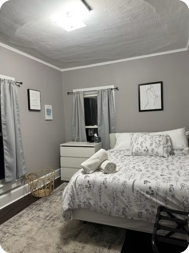 Bedroom 1 - 9 Hill Pl