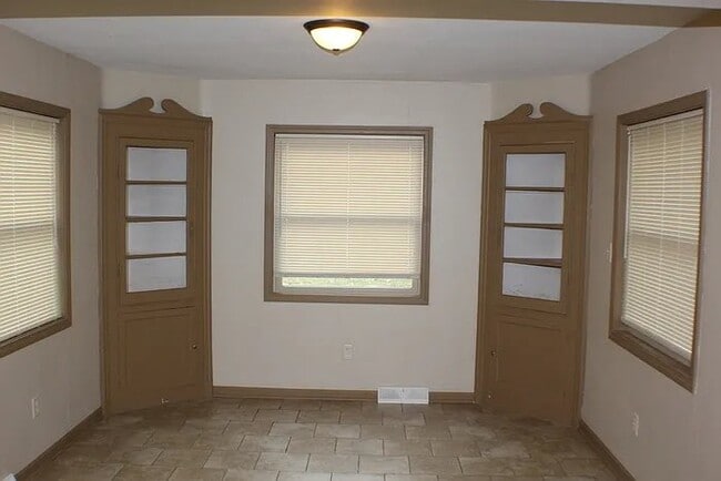 Building Photo - 4333 N 51st Blvd