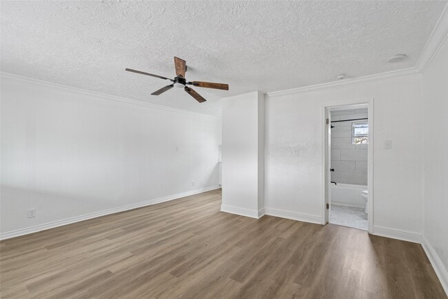 Foto del edificio - 923 Knight St