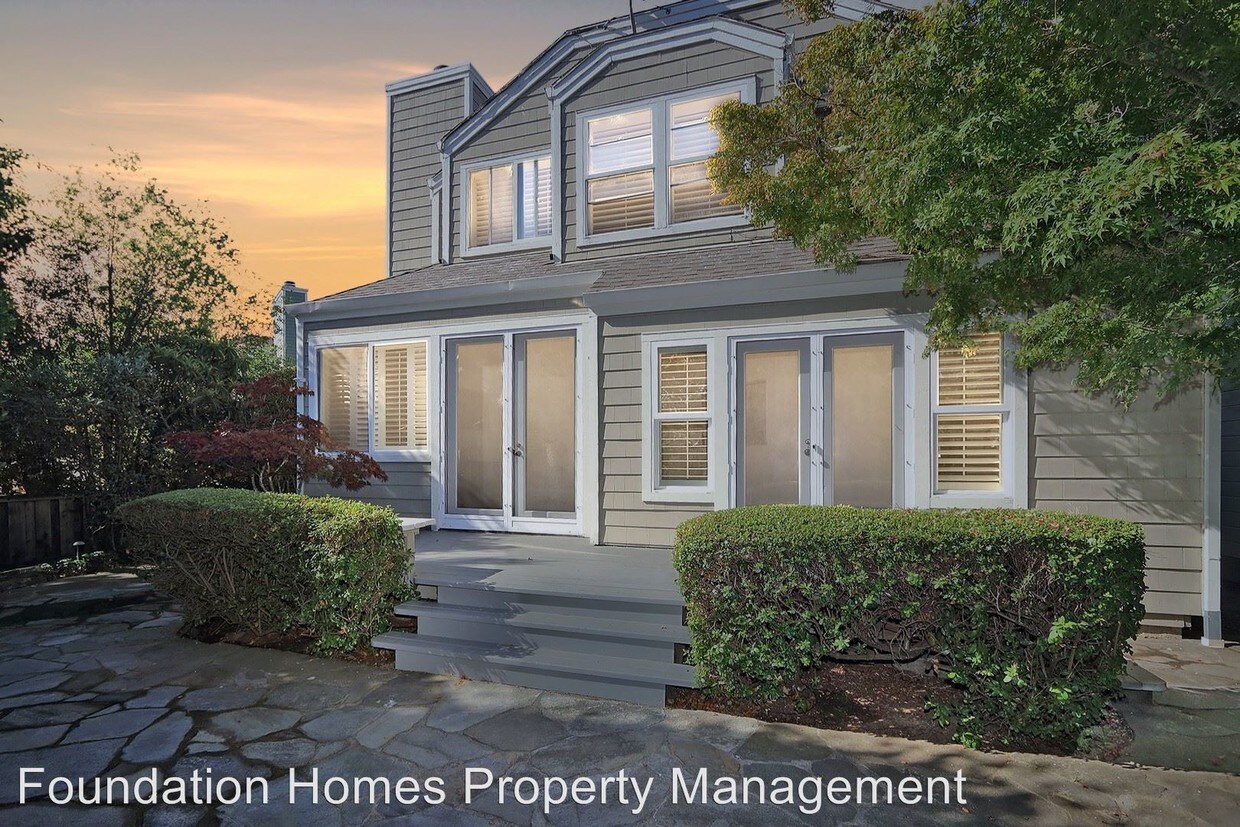 Foto principal - 3 br, 2.5 bath House - 49 Creek View Cir