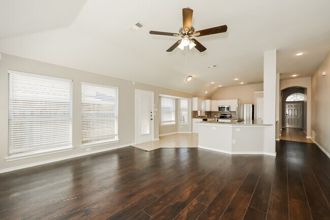 Foto del edificio - 5344 Elmdale Dr