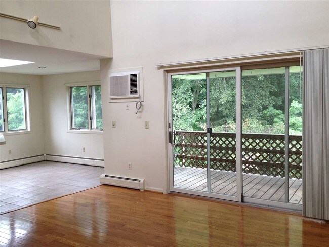 Building Photo - 13 Back River Rd