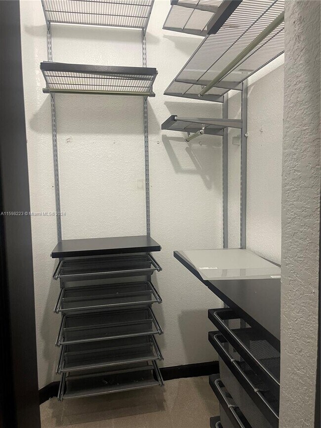 Building Photo - 22521 Southwest 93rd Passage Apt #22521, C...