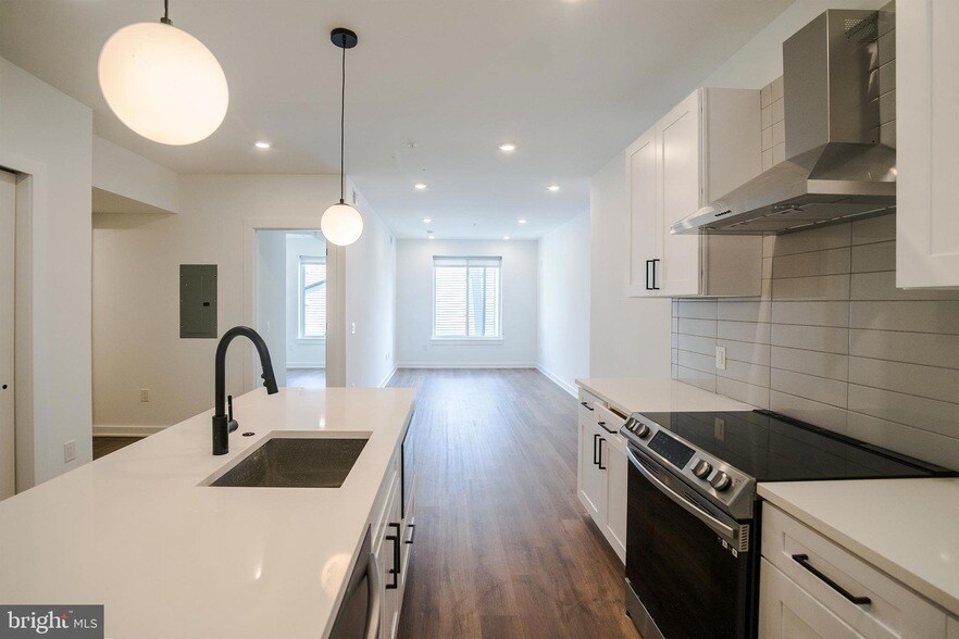 Foto principal - 5904 Germantown Ave