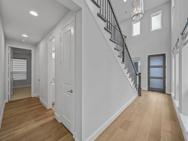 Building Photo - 861 Lady Tessala Ave
