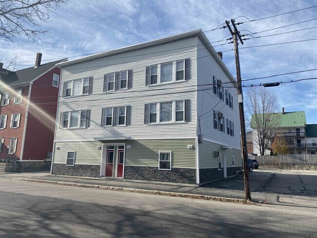 Building Photo - 135 Second St