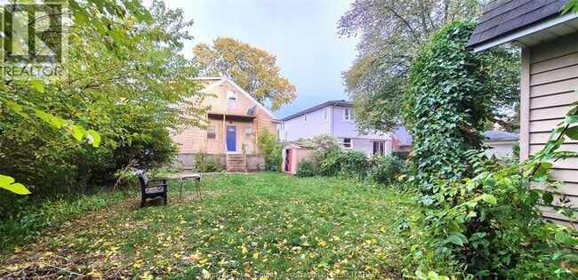 Building Photo - 201 St Rose Ave