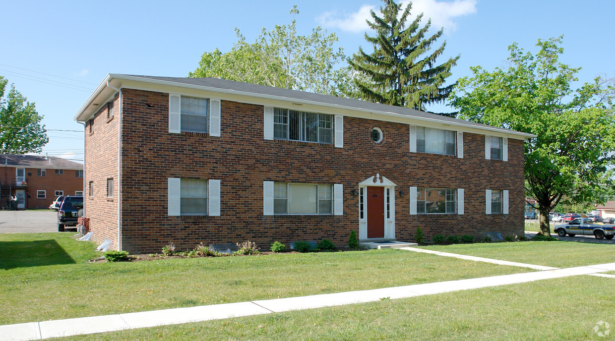 Foto del edificio - 4916-4928 Arbor Village Dr