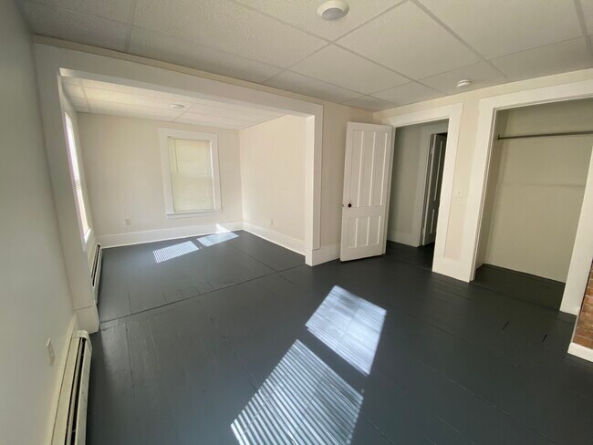 Master Bedroom - 212 Pleasant St