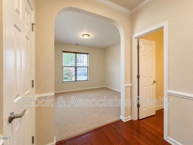 Building Photo - 1429 Kirkwood Hill Way