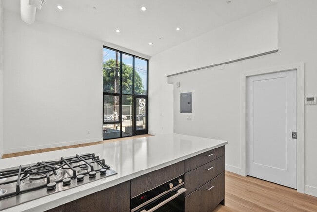 Building Photo - Brand New Live-Work Studio/Lofts in North ...