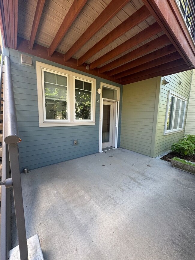 Photo - Beautiful 2 bed /1 bath condo in desirable Germantown - walking distance to coffee shops, restaur...