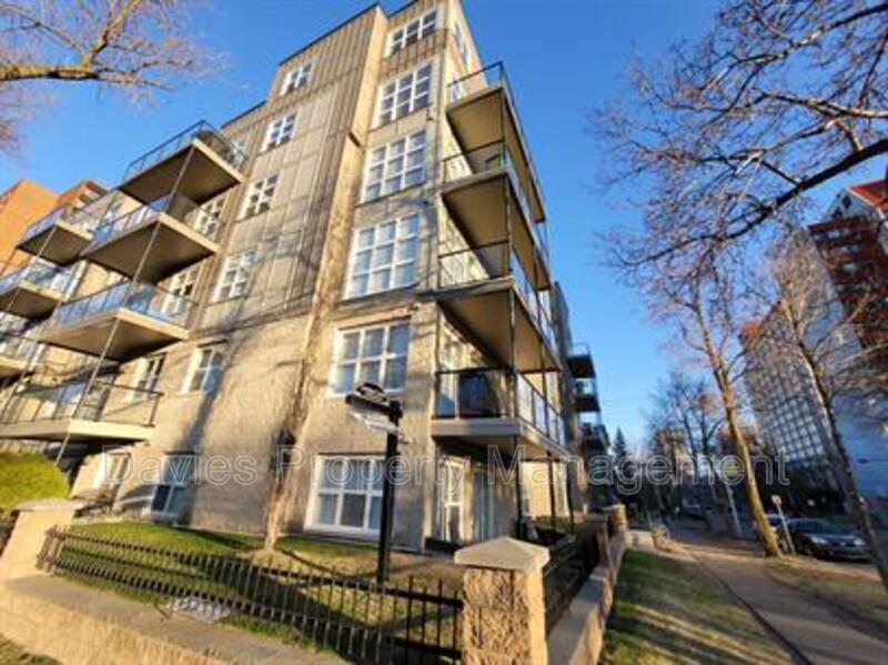Photo principale - 8619-8111 111 St NW