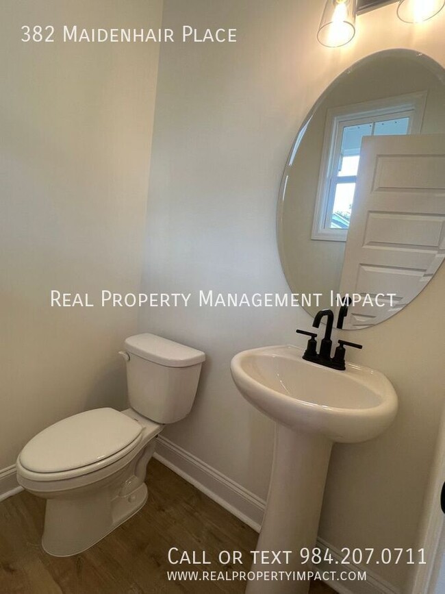 Foto del edificio - 382 Maidenhair Pl