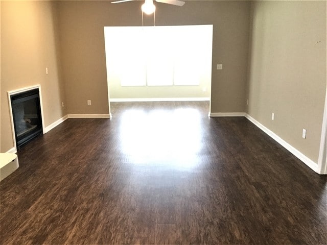 Foto del edificio - 129 Cameron Way Cir