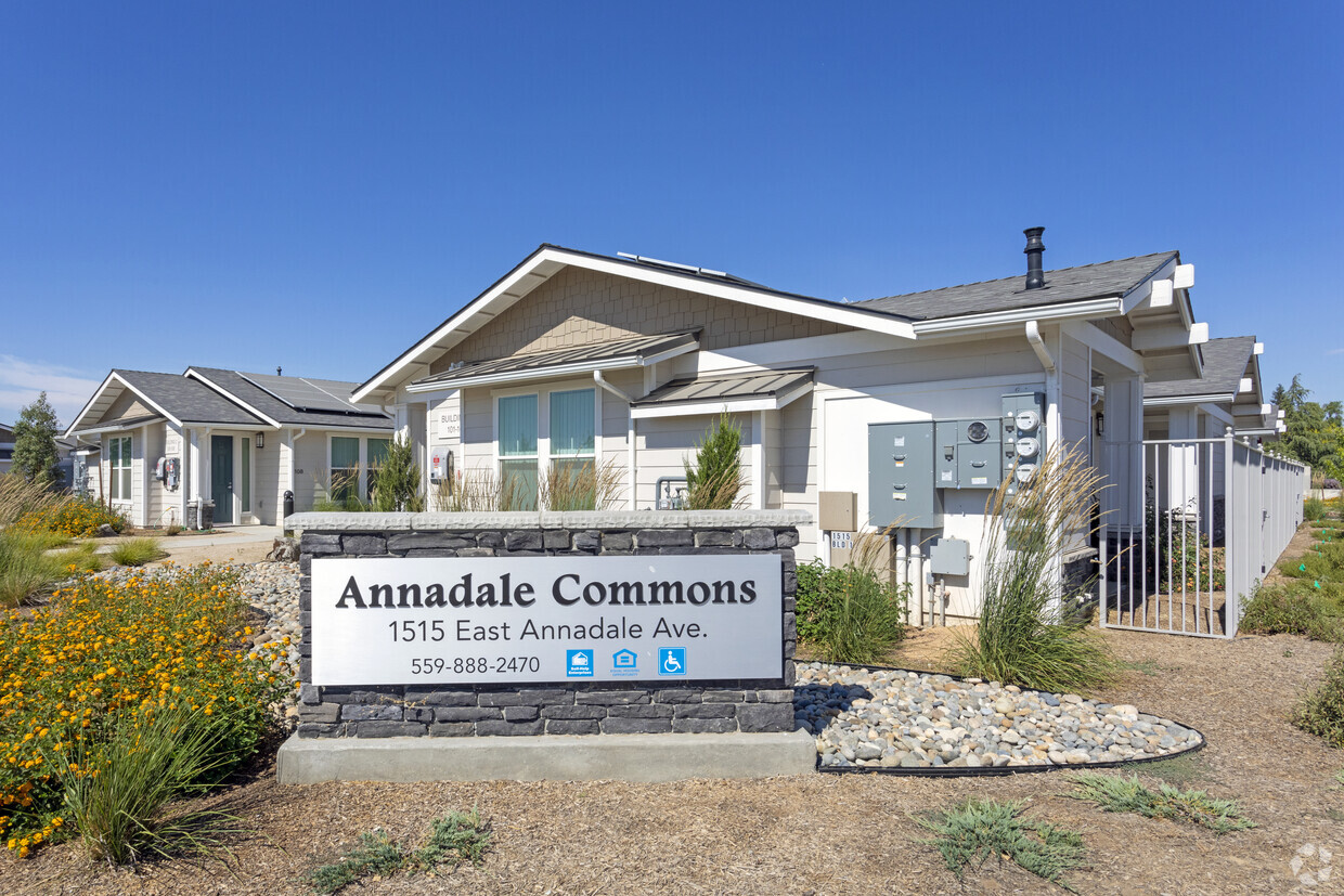 Foto del edificio - Annadale Commons