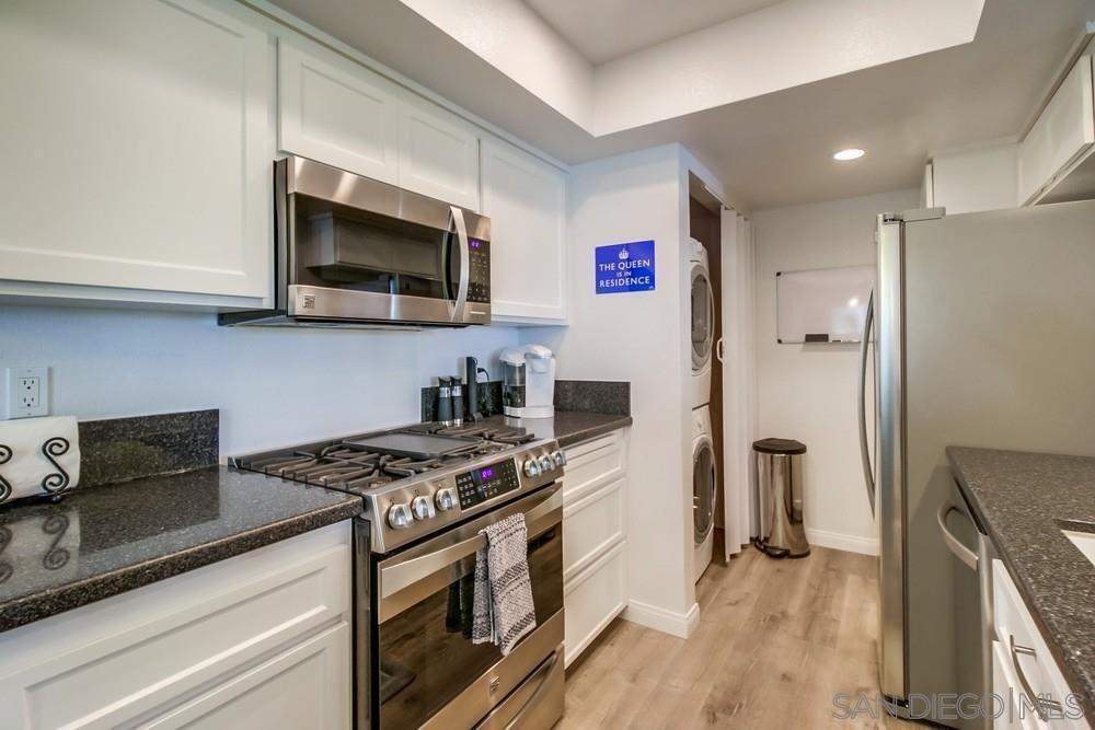 Foto principal - 9342 Twin Trails Dr. #102