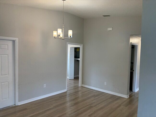 Foto del edificio - 1514 E 31st Ave