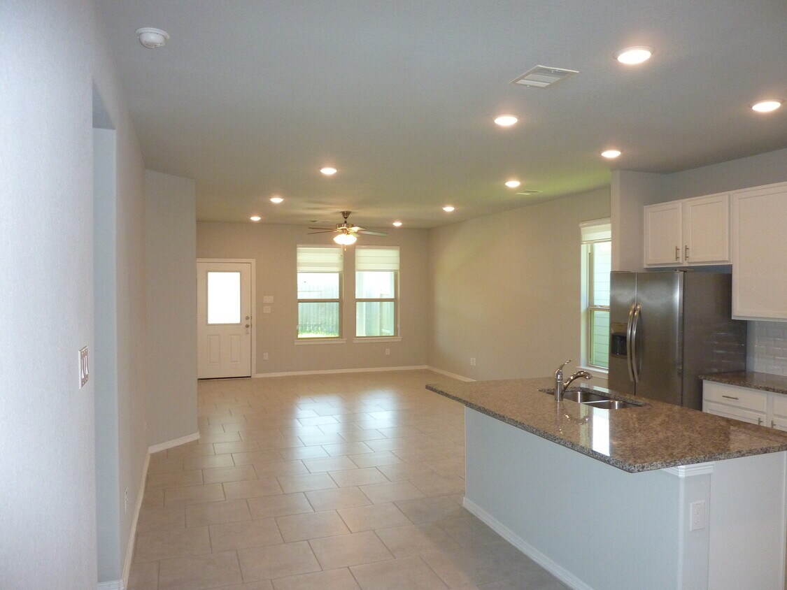 Open bright and spacious. - 25507 Northpark Lake Dr