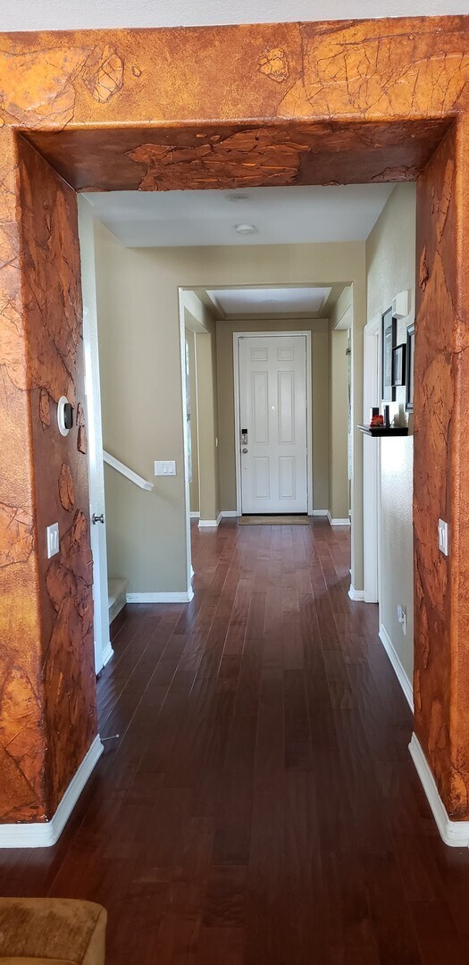 Foto del edificio - 2 Story South Corona Home