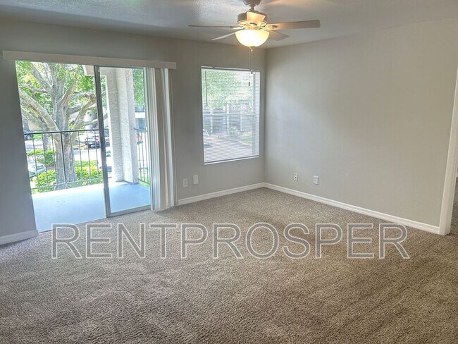 Foto del edificio - 4760 Walden Cir