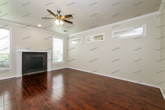 Photo - 14101 Arapaho Rd House