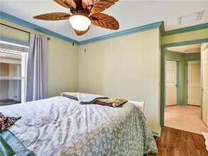 Building Photo - 8693 Querce Ct