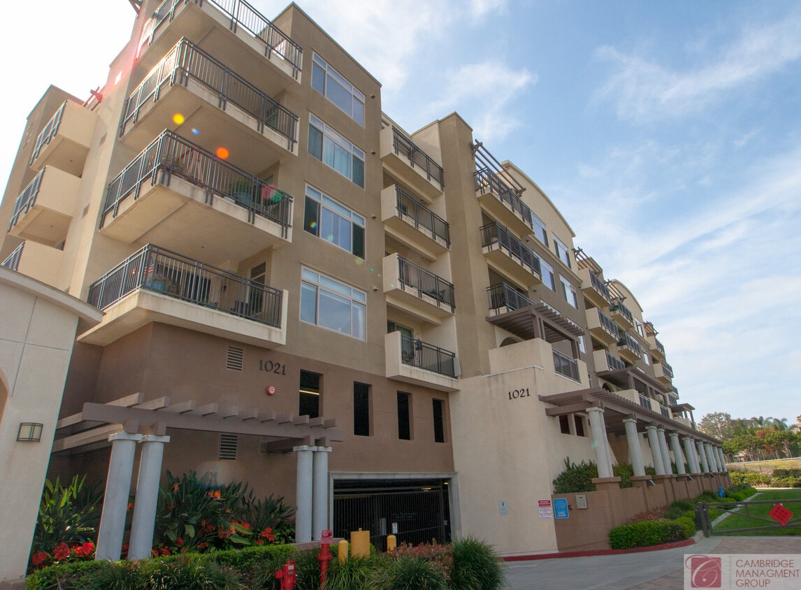 Building Photo - 1021 Costa Pacifica Way