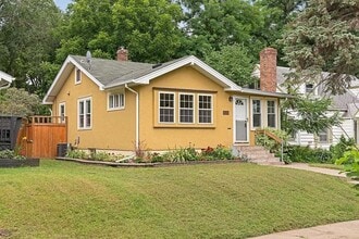 Building Photo - 5638 Wentworth Ave