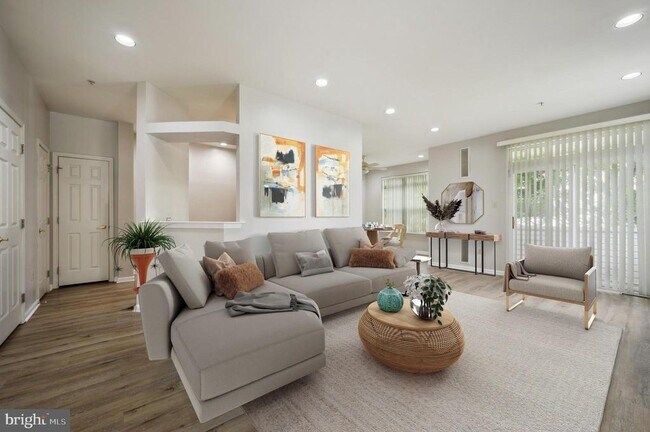 Foto del edificio - 701 Dresher Woods Dr