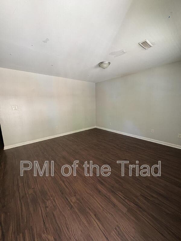 Photo - 1600 Oak Croft St Apartment