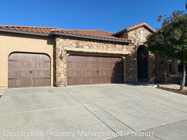 Foto del edificio - 6065 N Sycamore Ave