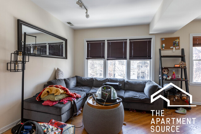 Foto del edificio - 2513 N Southport Ave