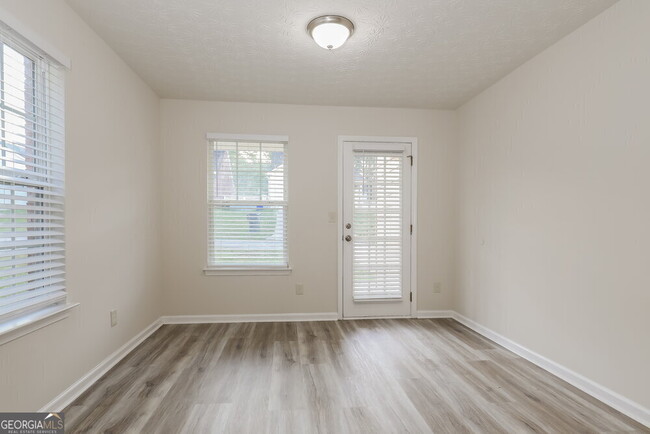 Foto del edificio - 617 Armitage Way