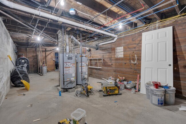 Building Photo - 116-118 White St