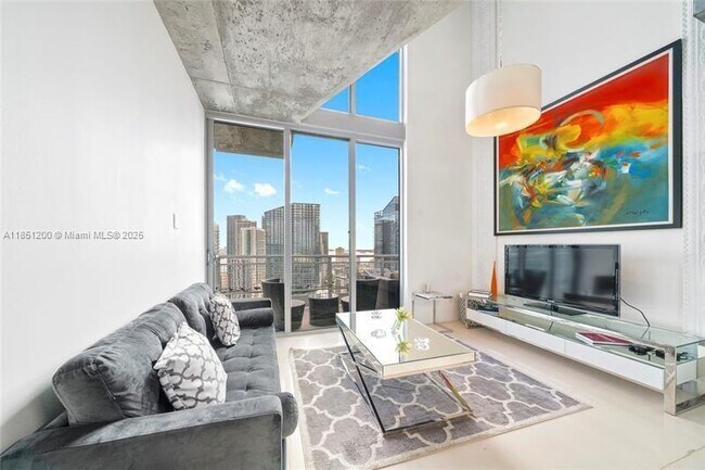 Foto del edificio - 690 SW 1st Ct