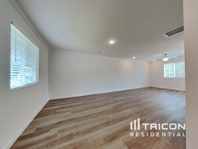 Foto del edificio - 3509 Marksbury Dr