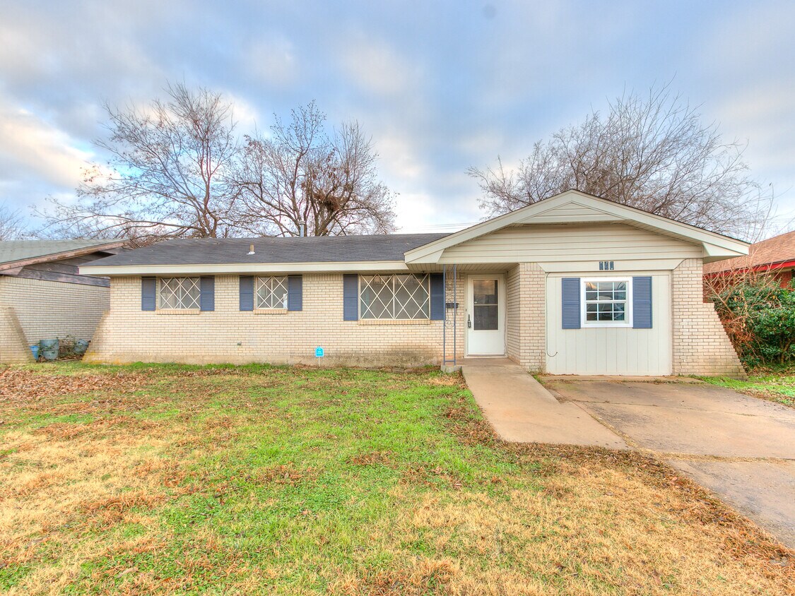 Primary Photo - 940 SW 4th Pl