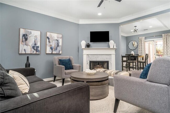 Foto del edificio - 3539 Mt Vernon Cir