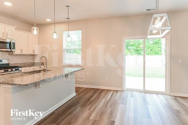 Building Photo - 620 Wayton Cir
