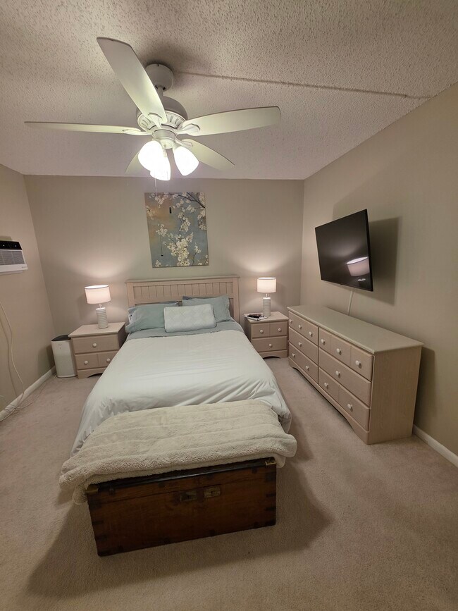 Foto del edificio - 484 Fanshaw L