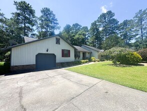 Building Photo - 3619 Thorndike Dr