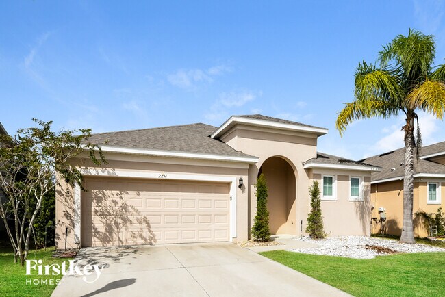 Foto del edificio - 2251 Crofton Ave
