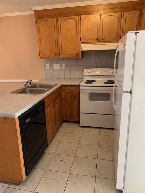 Foto del edificio - 3800 Sterling Pointe Dr