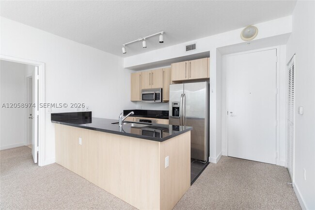 Foto del edificio - 1111 SW 1st St