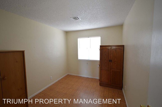 Building Photo - 2 br, 1 bath House - 309 Eastminster Ct D