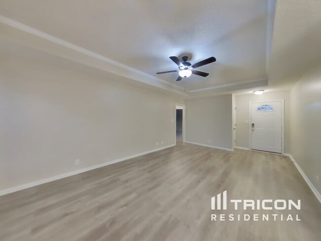 Building Photo - 3261 Tabby Dr