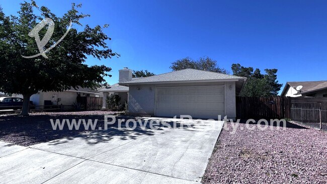 Building Photo - 4 Bed, 2 Bath Victorville Home!!!